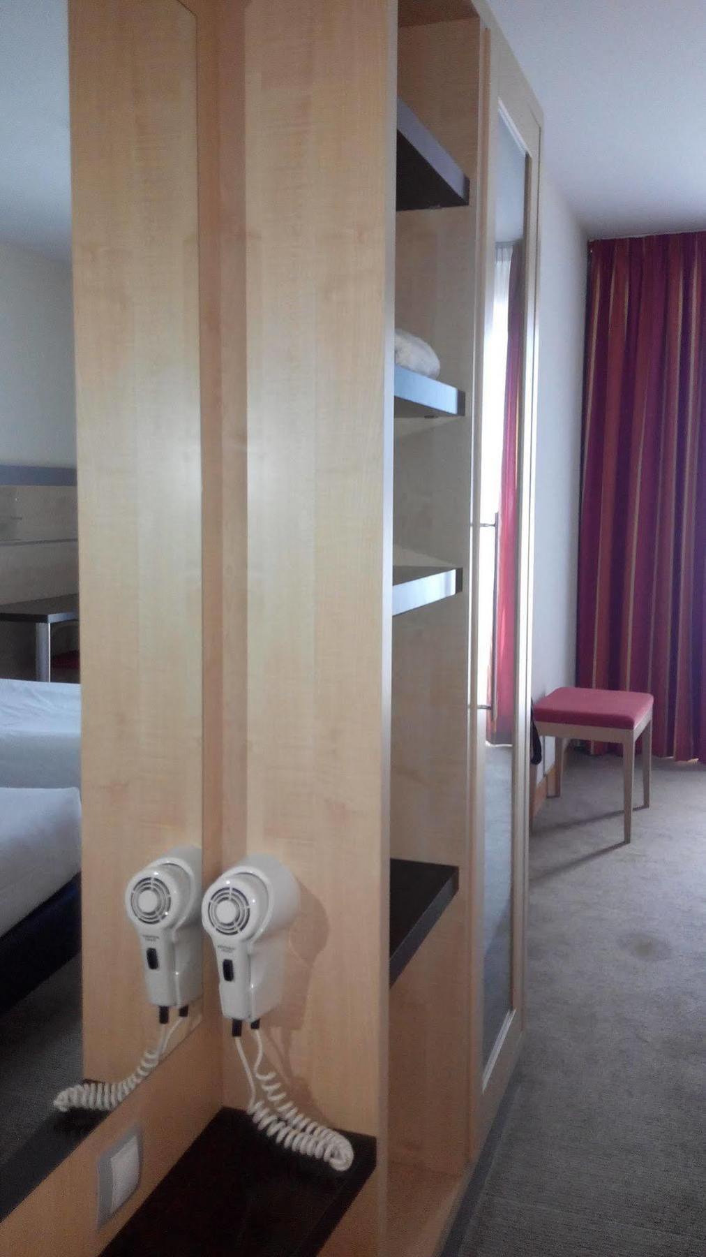 B&B Hotel Girona 3 Salt Luaran gambar